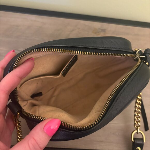 Gucci GG Marmont Mini Camera Bag Black Gold Hardware - Picture 7 of 8